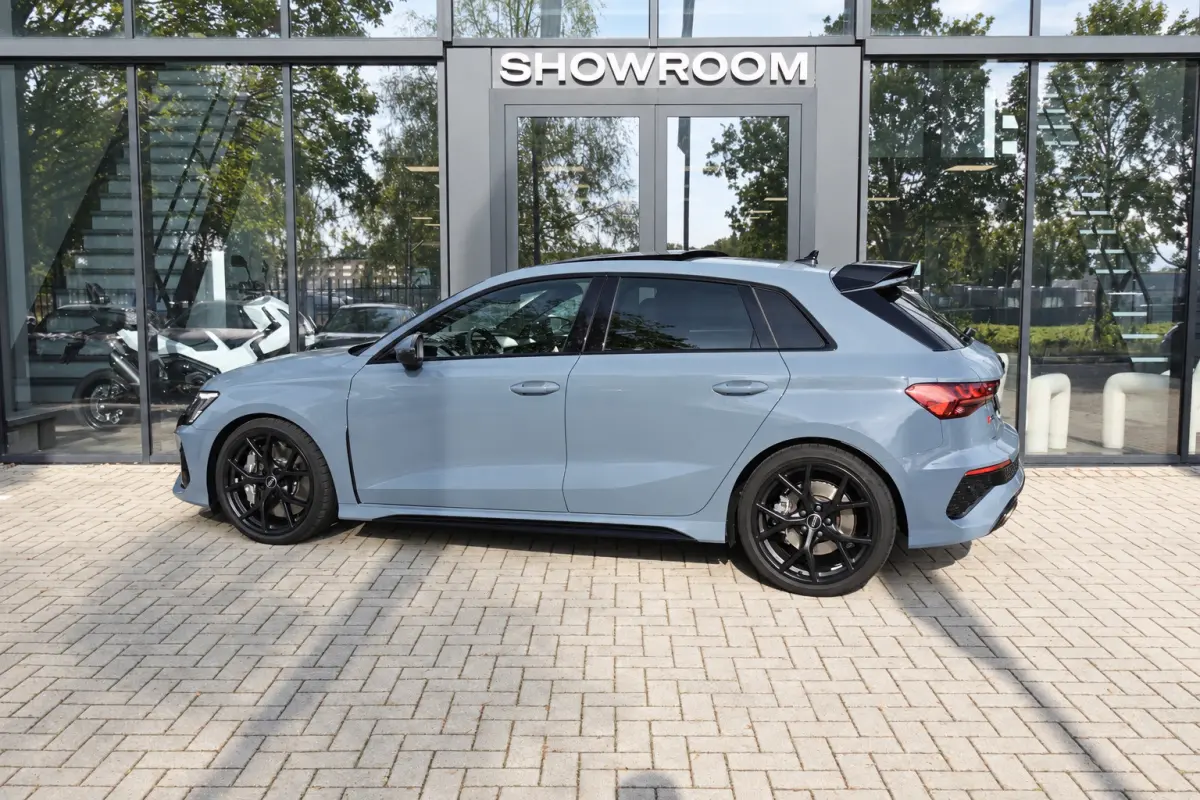 RS3 2.5 TFSI RS 3 quattro PANO KERAMISCH MASSAGE