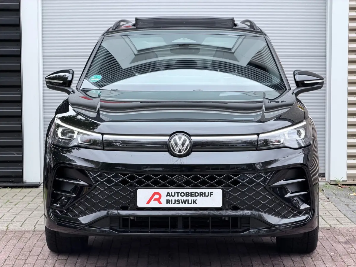 1.5 eHybrid R-Line Pano/360/Massage