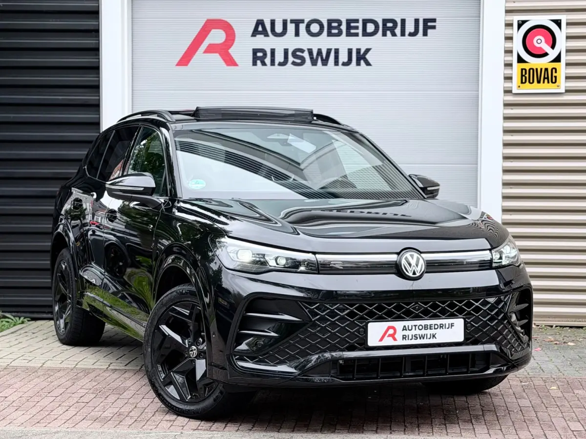 1.5 eHybrid R-Line Pano/360/Massage