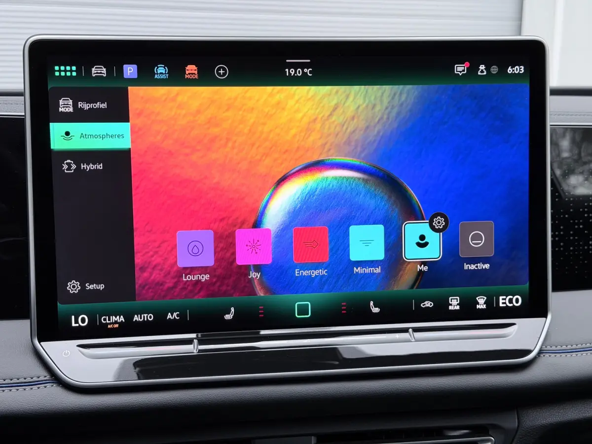 1.5 eHybrid R-Line Pano/360/Massage