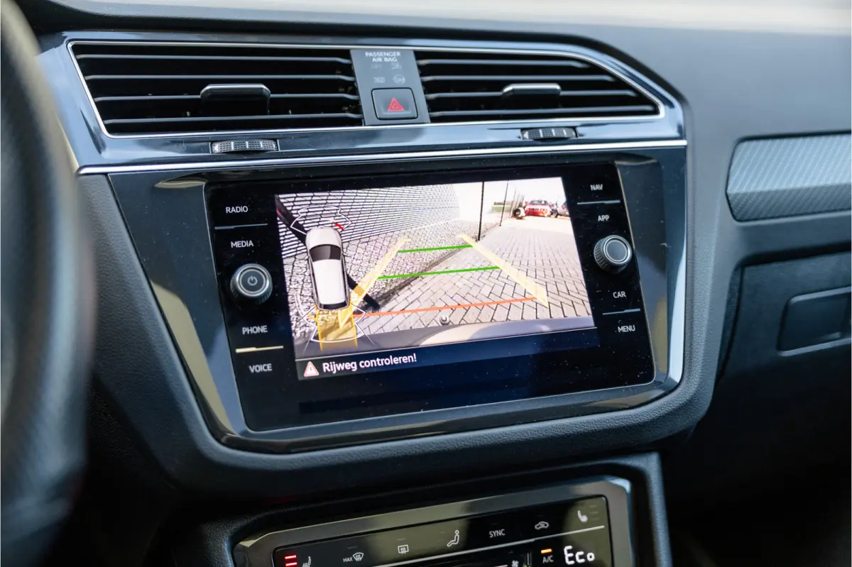 1.4 TSI eHybrid R-Line Business+ Pano / Trekhaak / Black /