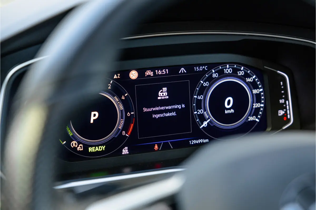 1.4 TSI eHybrid R-Line Business+ Pano / Trekhaak / Black /