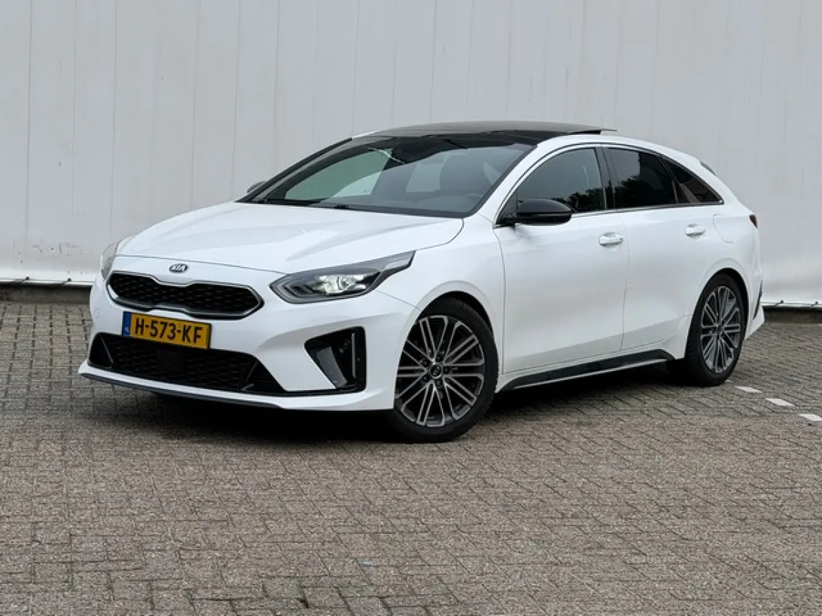 1.4 T-GDI GT-PlusLine met Trekhaak, All Season, Panoramadak, Elek.Klep, Leer/Alcantara