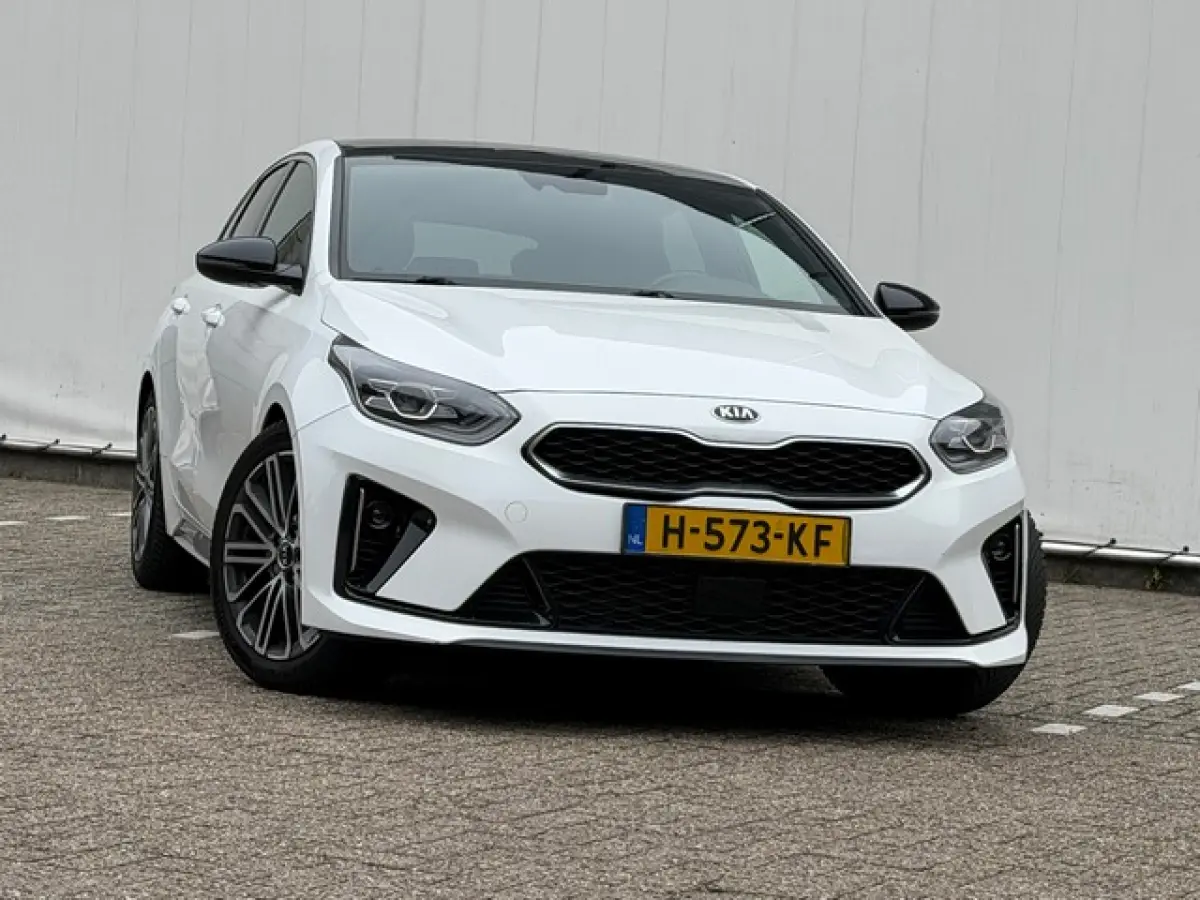 1.4 T-GDI GT-PlusLine met Trekhaak, All Season, Panoramadak, Elek.Klep, Leer/Alcantara