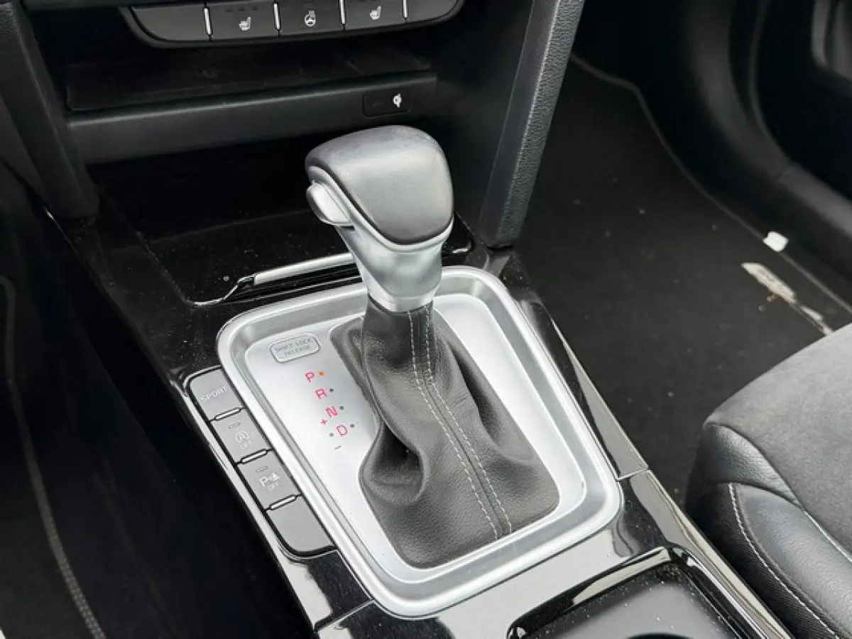 1.4 T-GDI GT-PlusLine met Trekhaak, All Season, Panoramadak, Elek.Klep, Leer/Alcantara