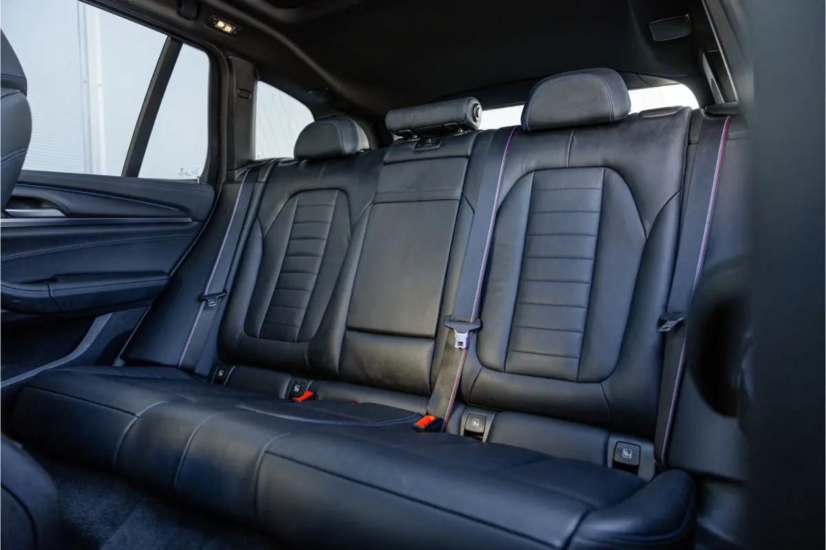 High Executive 80 kWh SOH 99% M Sport / Pano / Harman Kardon / Laser / 20 inch /