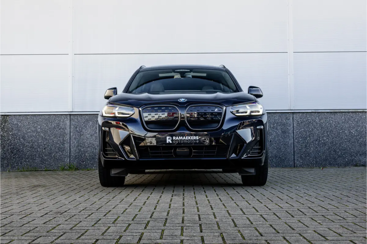 High Executive 80 kWh SOH 99% M Sport / Pano / Harman Kardon / Laser / 20 inch /