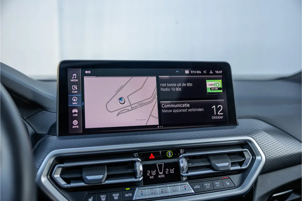 High Executive 80 kWh SOH 99% M Sport / Pano / Harman Kardon / Laser / 20 inch /