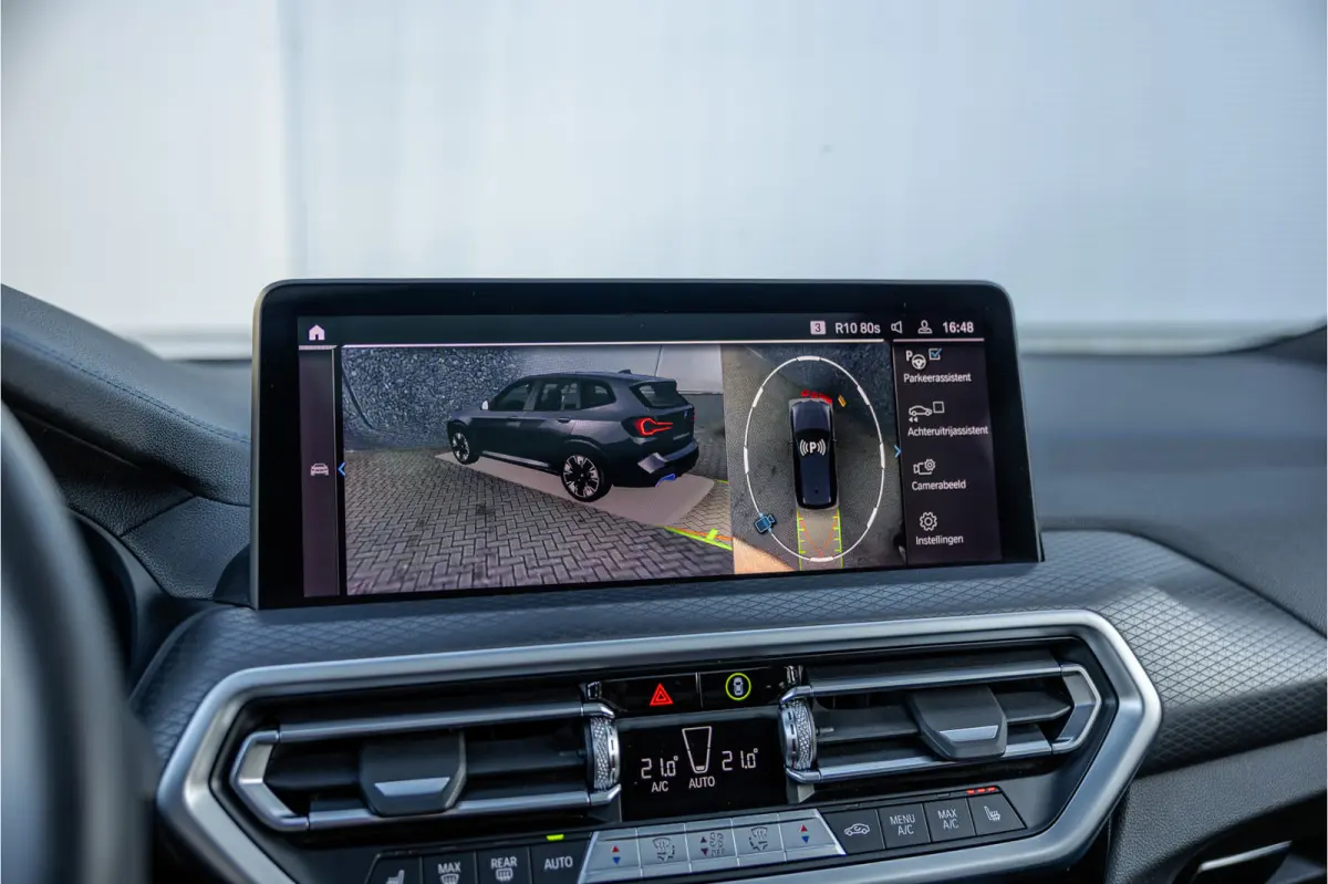 High Executive 80 kWh SOH 99% M Sport / Pano / Harman Kardon / Laser / 20 inch /