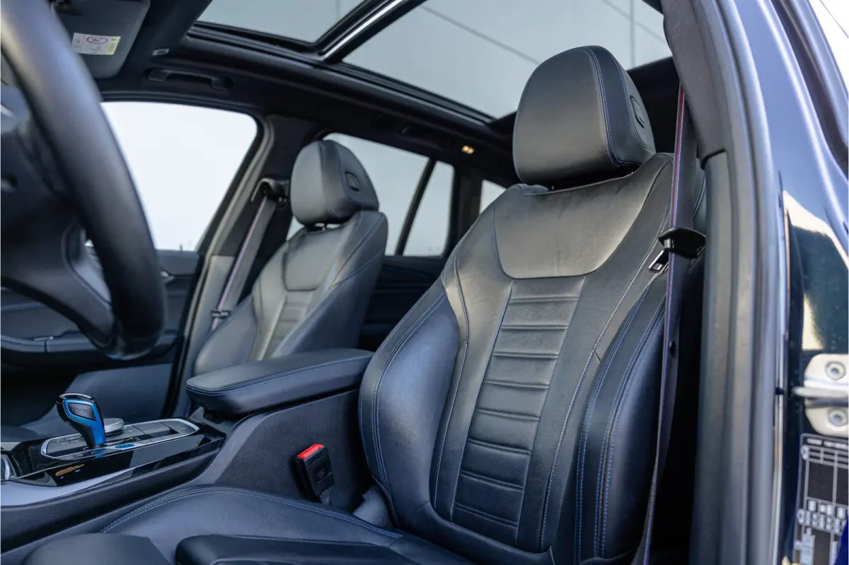 High Executive 80 kWh SOH 99% M Sport / Pano / Harman Kardon / Laser / 20 inch /