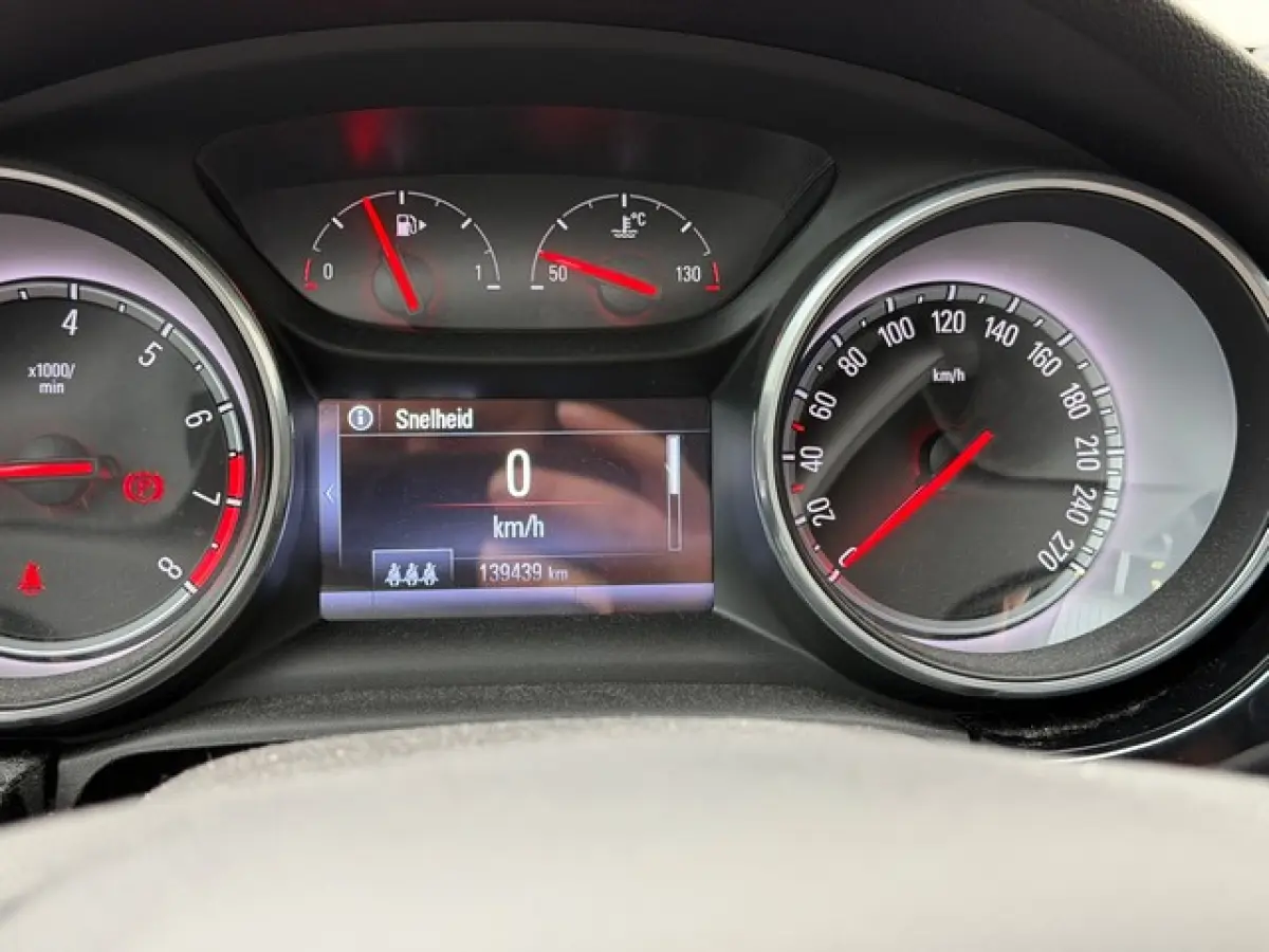 1.4 Turbo 150PK Innovation met Trekhaak, Navigatie, Climate Controle, Half Leder
