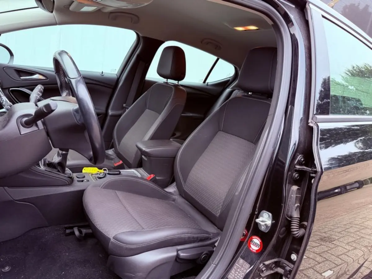 1.4 Turbo 150PK Innovation met Trekhaak, Navigatie, Climate Controle, Half Leder