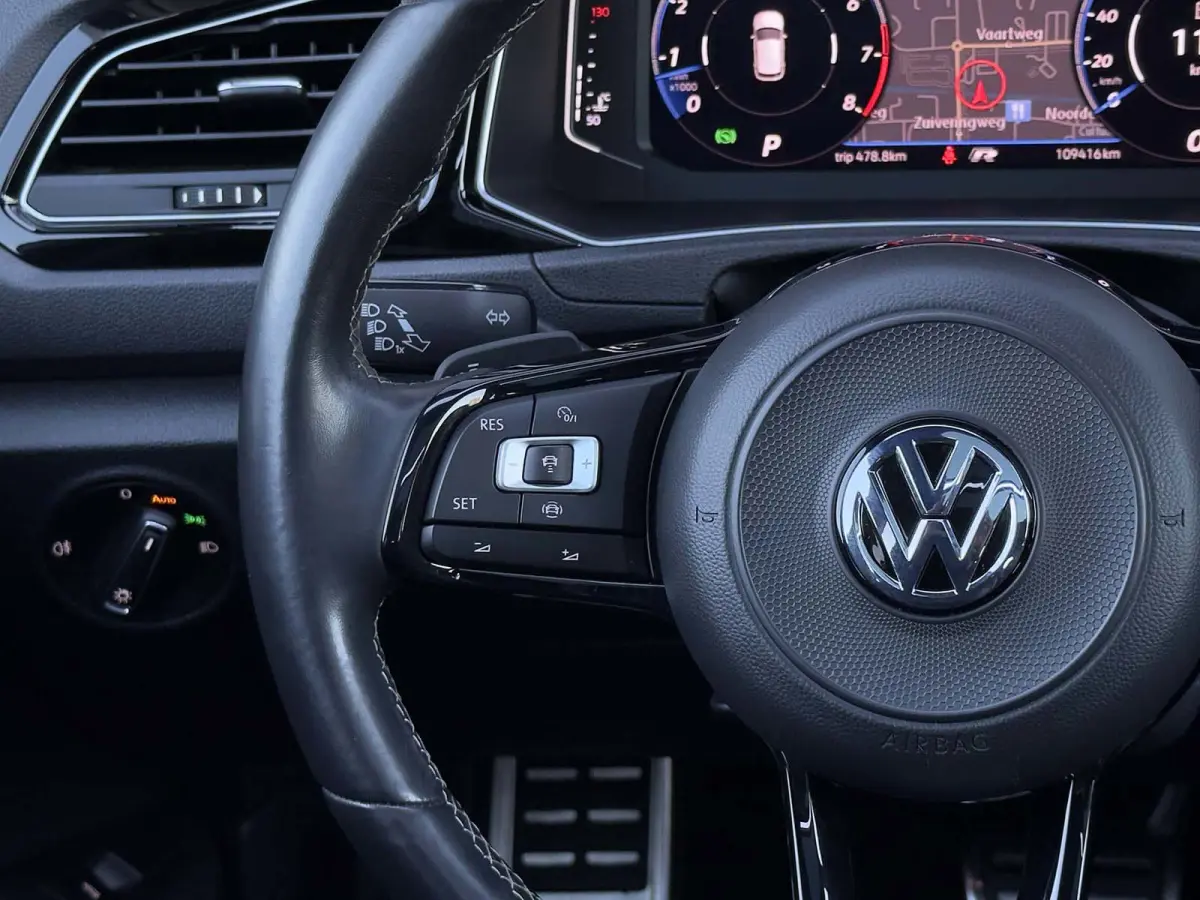 R 2.0 TSI 4Motion Pano, ACC, Beats, Leder, 19'' R velgen, Performance remmen, Adaptieve koplampen, Nette staat