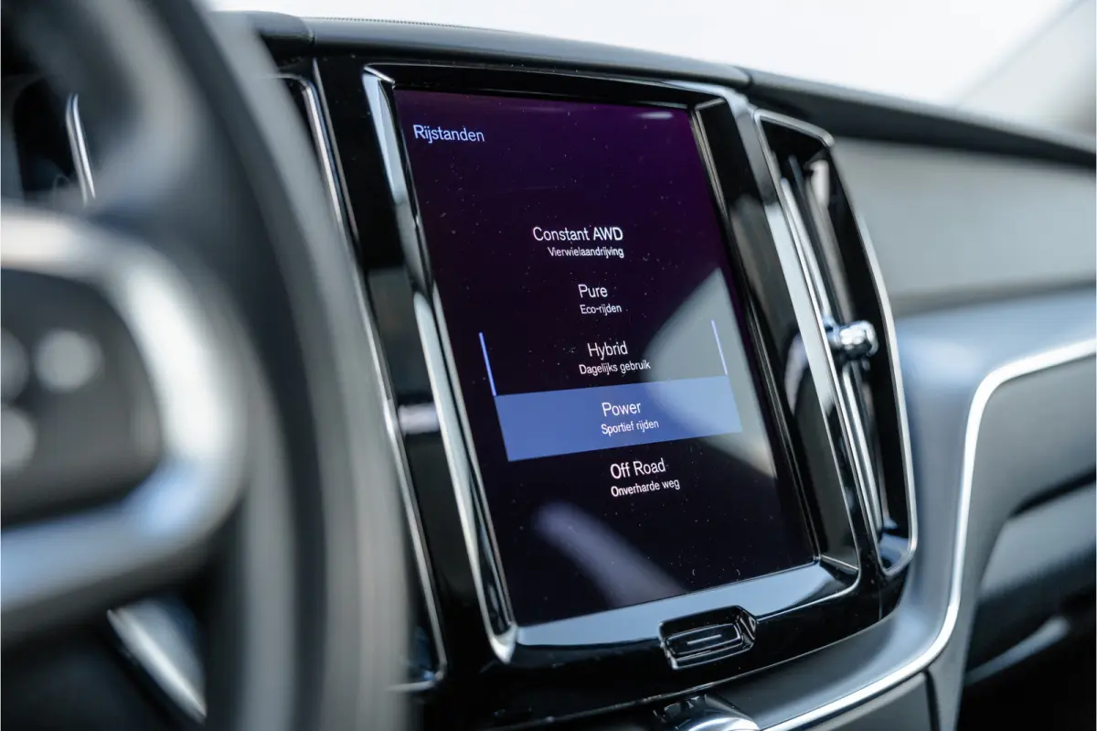 2.0 Recharge T6 AWD Panorama / Stoelverwarming / Camera /