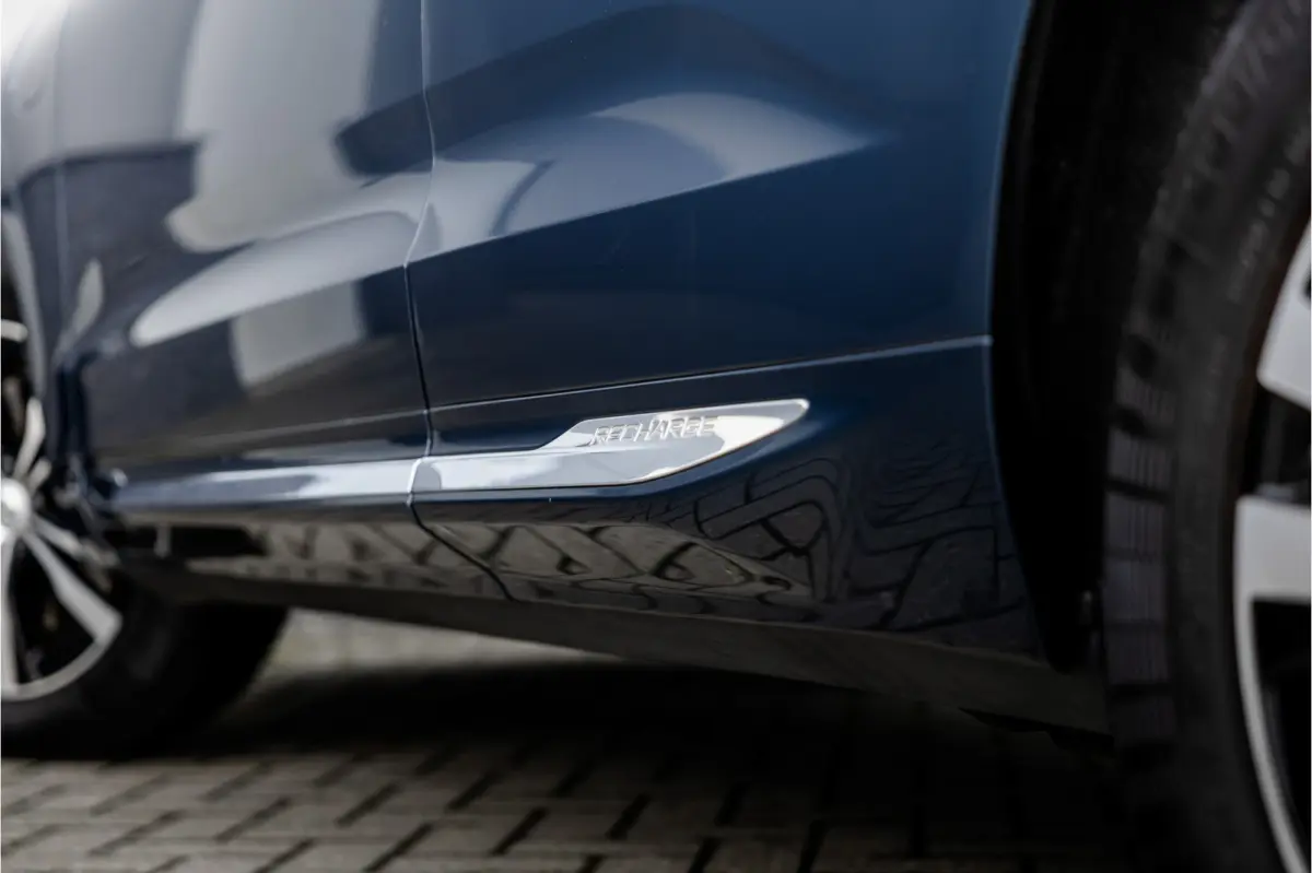 2.0 Recharge T6 AWD Panorama / Stoelverwarming / Camera /