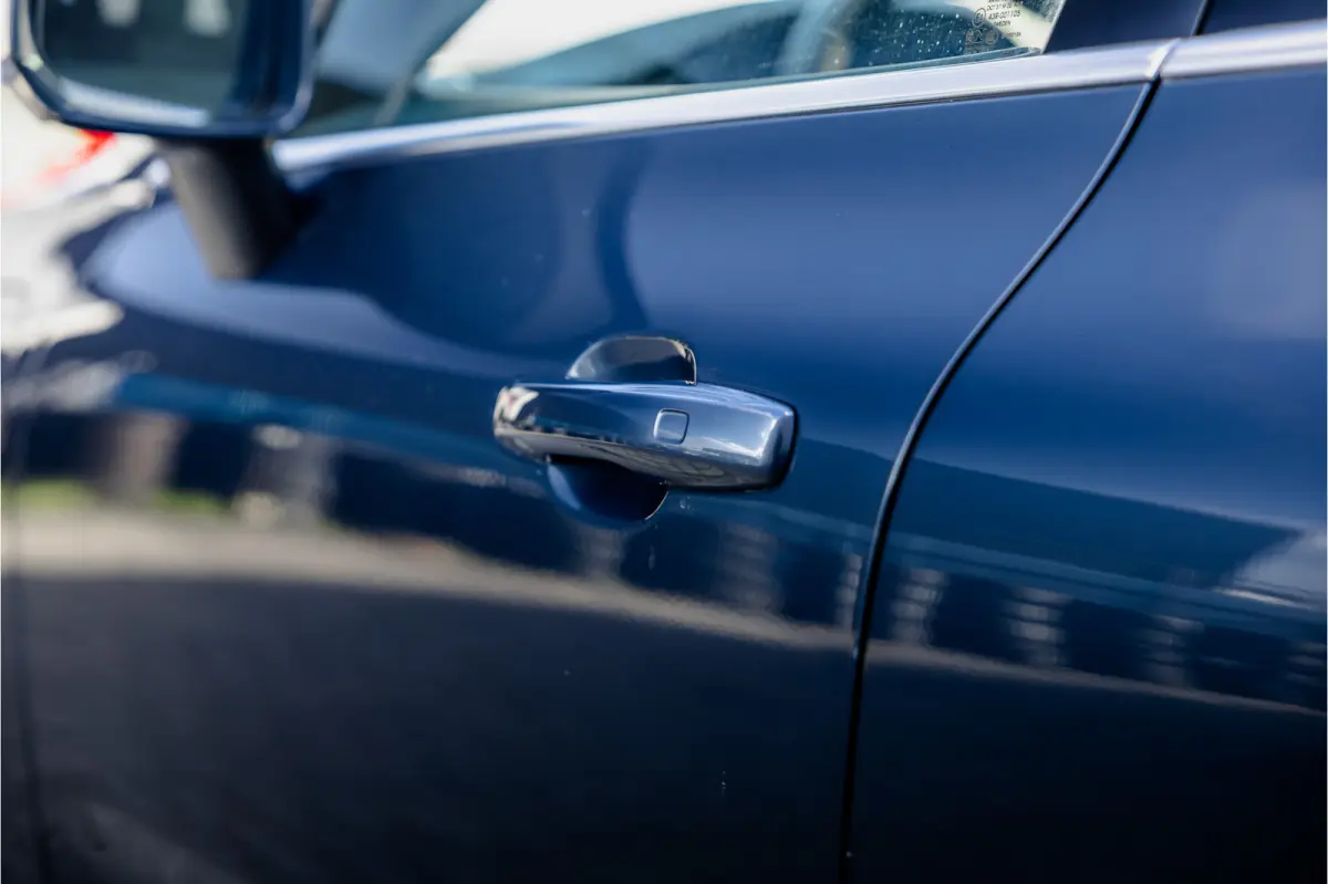 2.0 Recharge T6 AWD Panorama / Stoelverwarming / Camera /