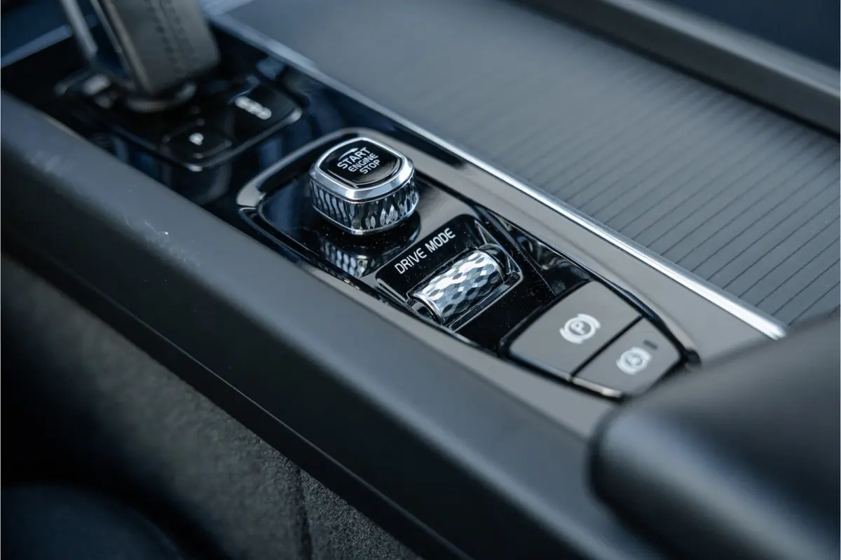 2.0 Recharge T6 AWD Panorama / Stoelverwarming / Camera /