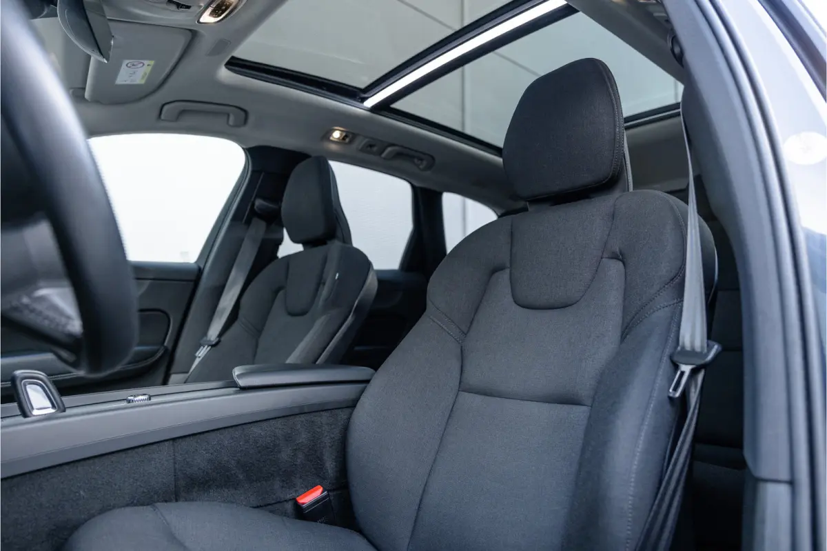 2.0 Recharge T6 AWD Panorama / Stoelverwarming / Camera /
