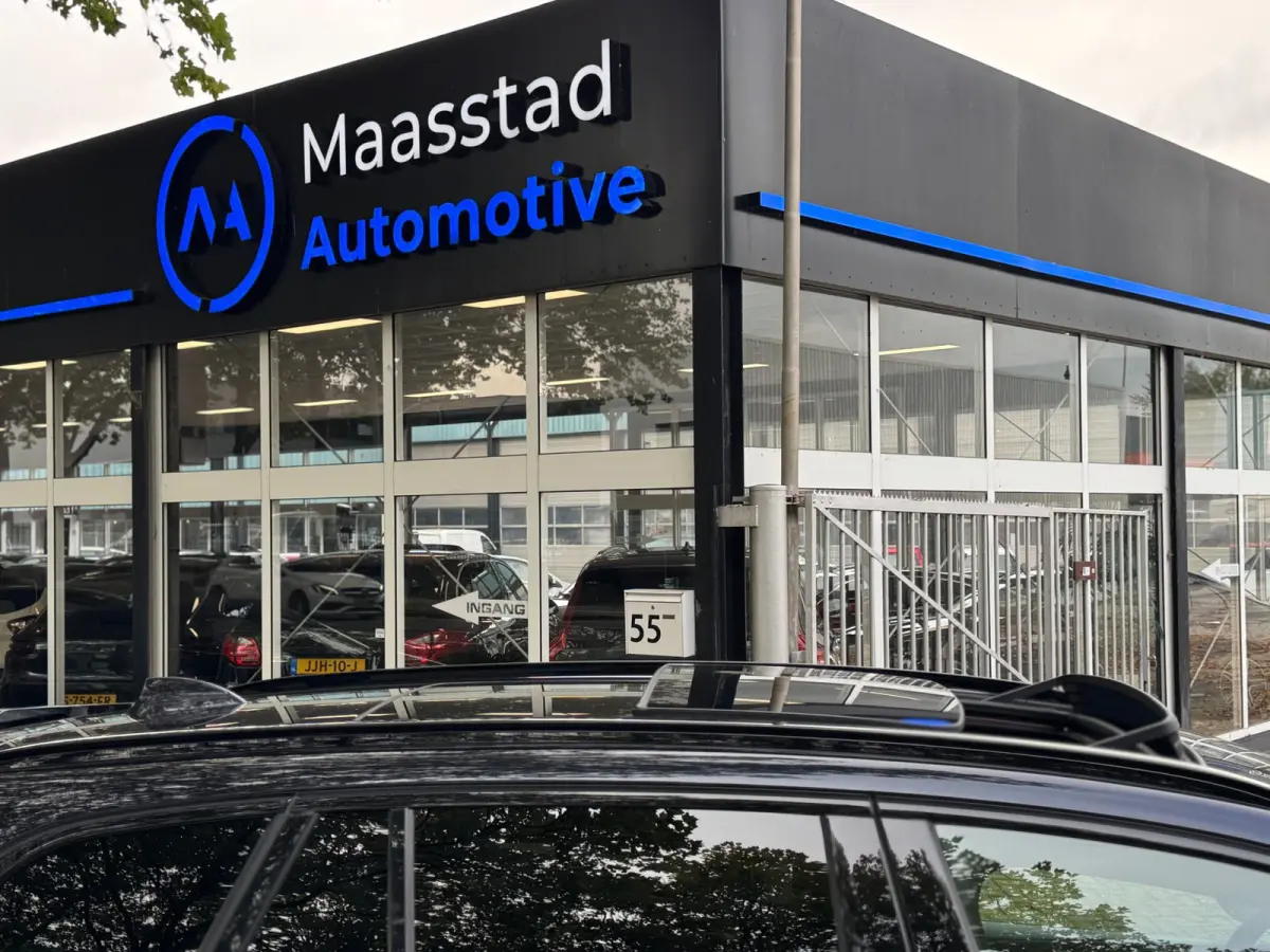 XDrive45e High Executive NLauto 100% Dealer ond. Drive Pilot Mpakket 400 PK Pano Luchtvering Headup
