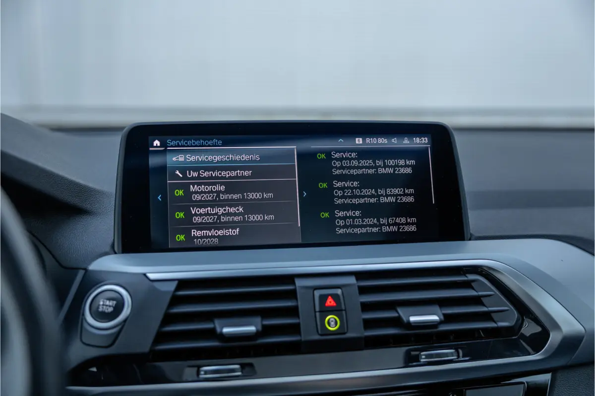 xDrive30e Business Edition Plus Panorama dak / Leder / Carplay / Android Auto /