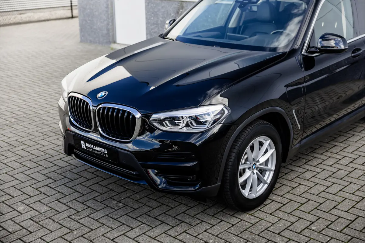 xDrive30e Business Edition Plus Panorama dak / Leder / Carplay / Android Auto /