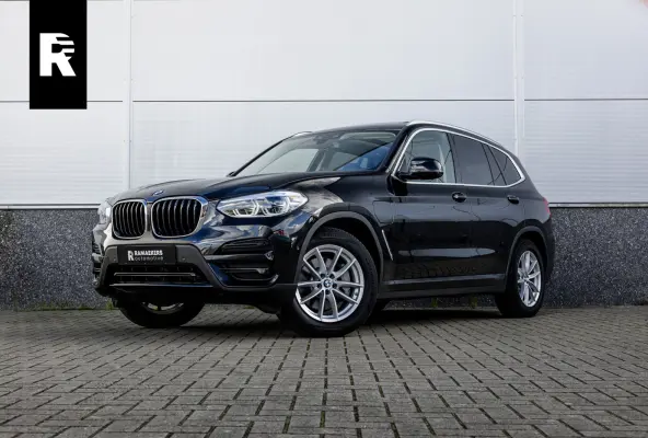 xDrive30e Business Edition Plus Panorama dak / Leder / Carplay / Android Auto /