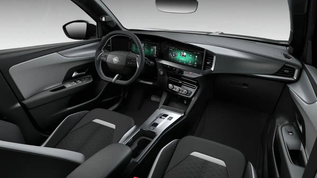 Business Edition - Electric | 17" Lichtmetalen velgen | Achteruitrijcamera | Adaptive Cruise control