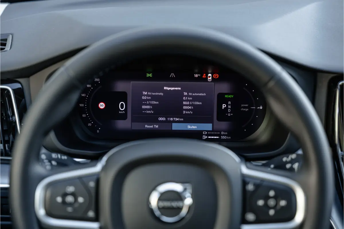 2.0 Recharge T6 AWD Panorama dak / Camera / Leder / Carplay / Android