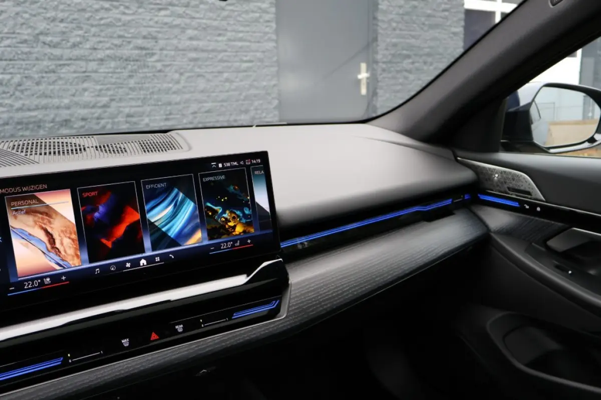 520D M Sport Pano/4-wielbesturing/Trekhaak/Head-up/Bowers & Wilkins