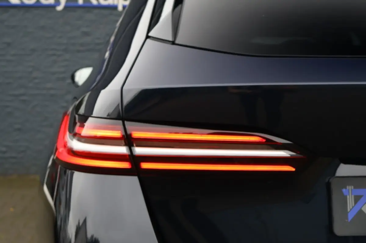 520D M Sport Pano/4-wielbesturing/Trekhaak/Head-up/Bowers & Wilkins