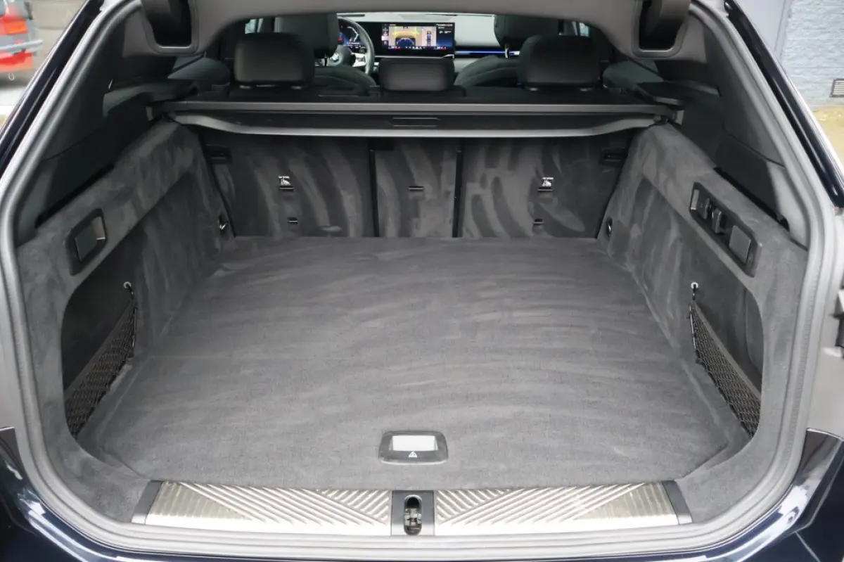 520D M Sport Pano/4-wielbesturing/Trekhaak/Head-up/Bowers & Wilkins