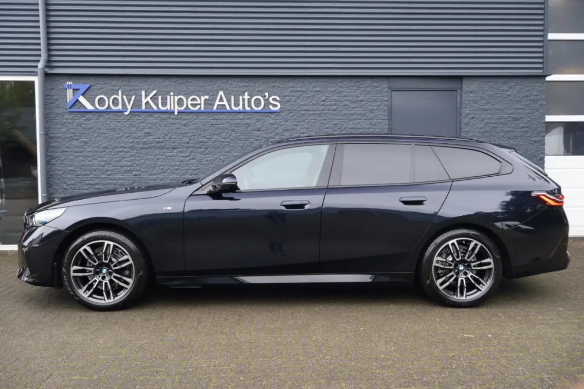 520D M Sport Pano/4-wielbesturing/Trekhaak/Head-up/Bowers & Wilkins