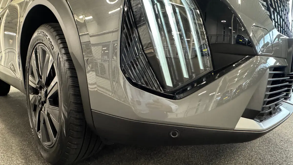 1.2 PURETECH 100PK ALLURE PACK / NAVI / LEDER / CLIMA / LED / PDC / 18" LMV / CAMERA / APPLE CARPLAY / ORG. NL. !!