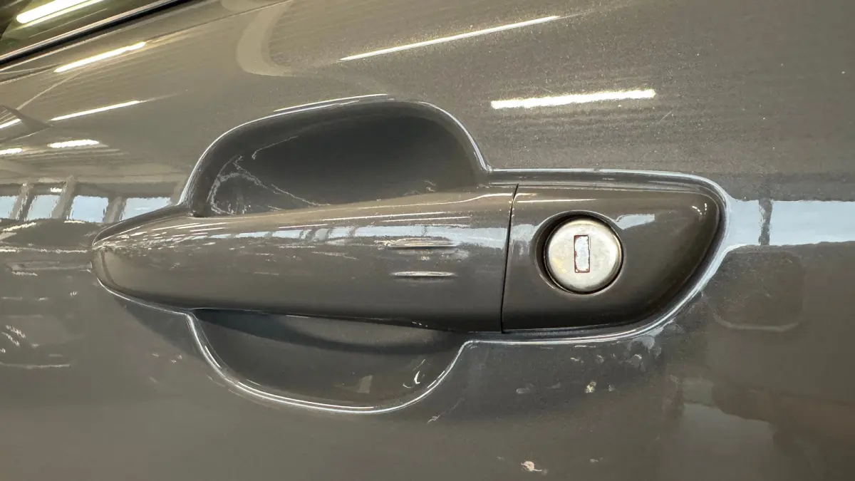 1.2 PURETECH 100PK ALLURE PACK / NAVI / LEDER / CLIMA / LED / PDC / 18" LMV / CAMERA / APPLE CARPLAY / ORG. NL. !!