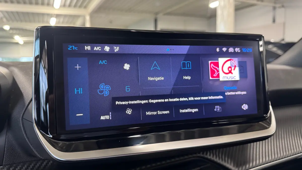 1.2 PURETECH 100PK ALLURE PACK / NAVI / LEDER / CLIMA / LED / PDC / 18" LMV / CAMERA / APPLE CARPLAY / ORG. NL. !!