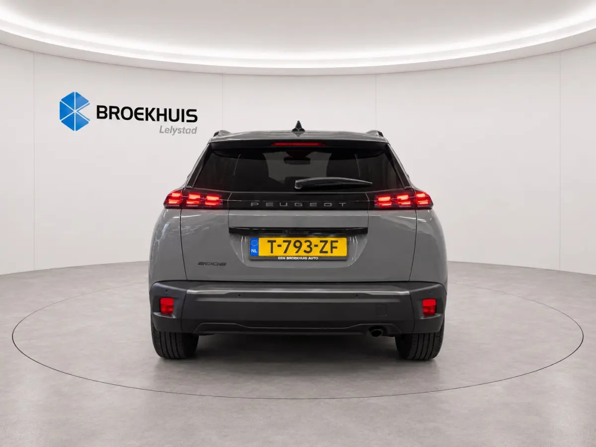 1.2 PURETECH 100PK ALLURE PACK / NAVI / LEDER / CLIMA / LED / PDC / 18" LMV / CAMERA / APPLE CARPLAY / ORG. NL. !!