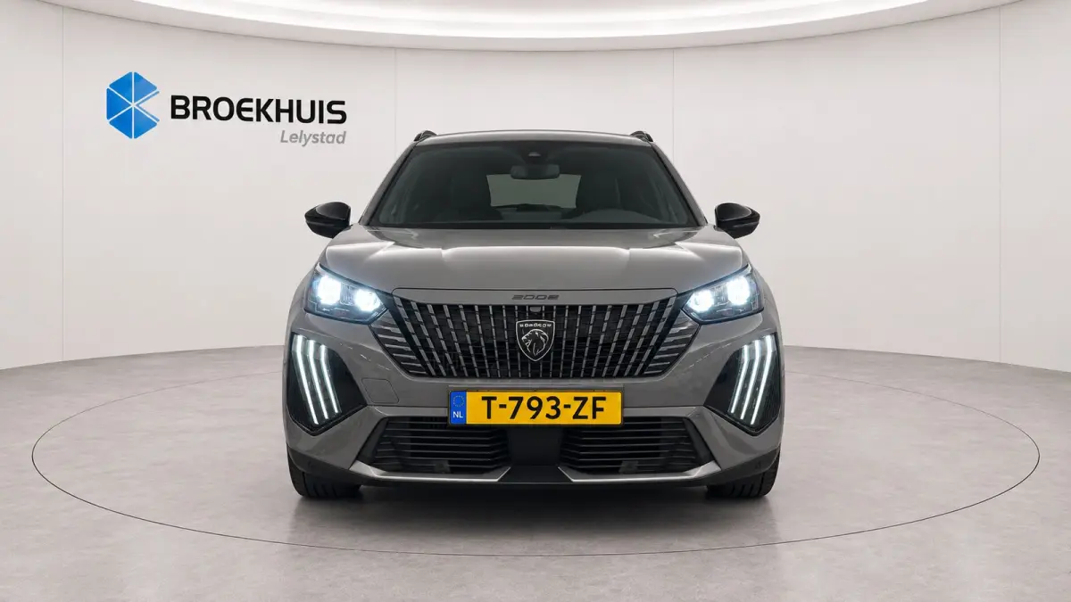 1.2 PURETECH 100PK ALLURE PACK / NAVI / LEDER / CLIMA / LED / PDC / 18" LMV / CAMERA / APPLE CARPLAY / ORG. NL. !!