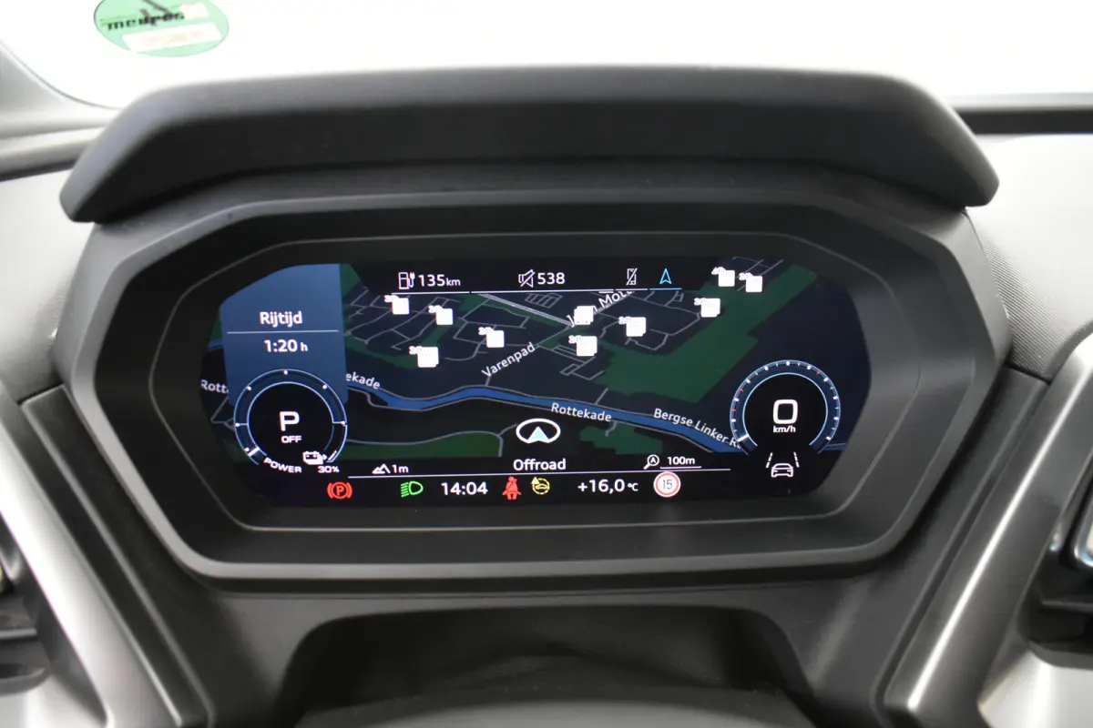 40 Launch edition Advanced 77 kWh Camera El aKlep+Trekh