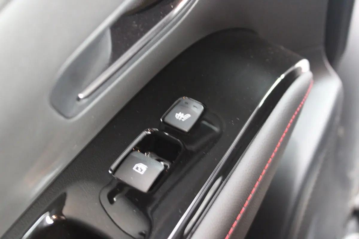 1.6 T-GDI PHEV N Line 4WD | Airco (automatisch) | Audio installatie premium | Dodehoekdetectie met correctie