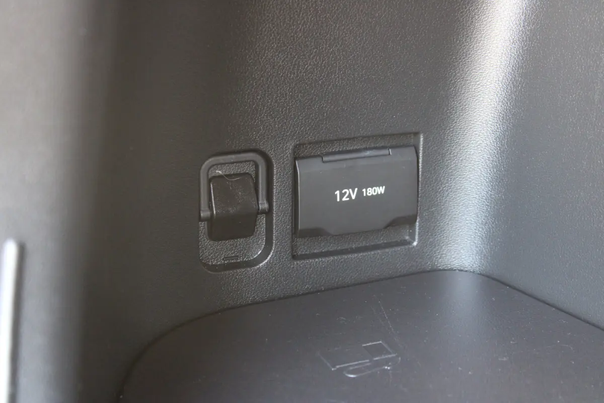 1.6 T-GDI PHEV Premium 4WD | 100% dealeronderhouden | 1e eigenaar !! | Achterbank verwarmd