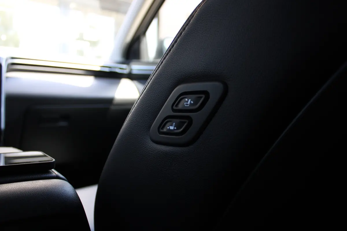 1.6 T-GDI PHEV Premium 4WD | 100% dealeronderhouden | 1e eigenaar !! | Achterbank verwarmd