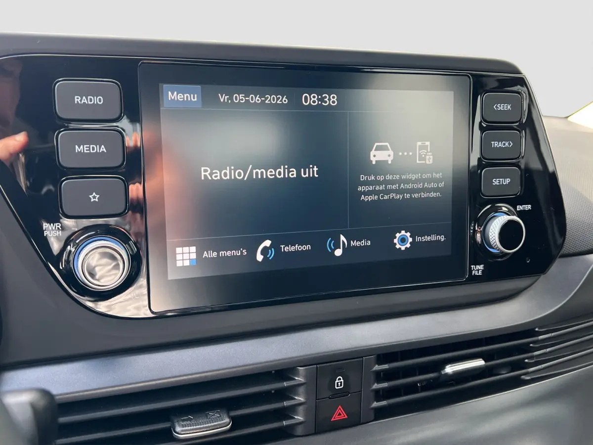 1.0 T-GDI 100pk Comfort | Airco | Camera | Carplay | Cruise control | Dodehoek detectie | Navigatie | Parkeersensoren | Digitaal cockpit | Lichtmetalen velgen