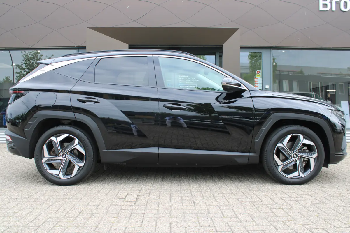 1.6 T-GDI 265pk PHEV Premium 4WD | 1E EIGENAAR! | 360° CAMERA | ADAPTIVE CRUISE | STOELVERWARMING- VERKOELING | DODE HOEK | ELEKTR. STOEL INCL. MEMORY | DEALER OH! | PRACHTIGE STAAT!