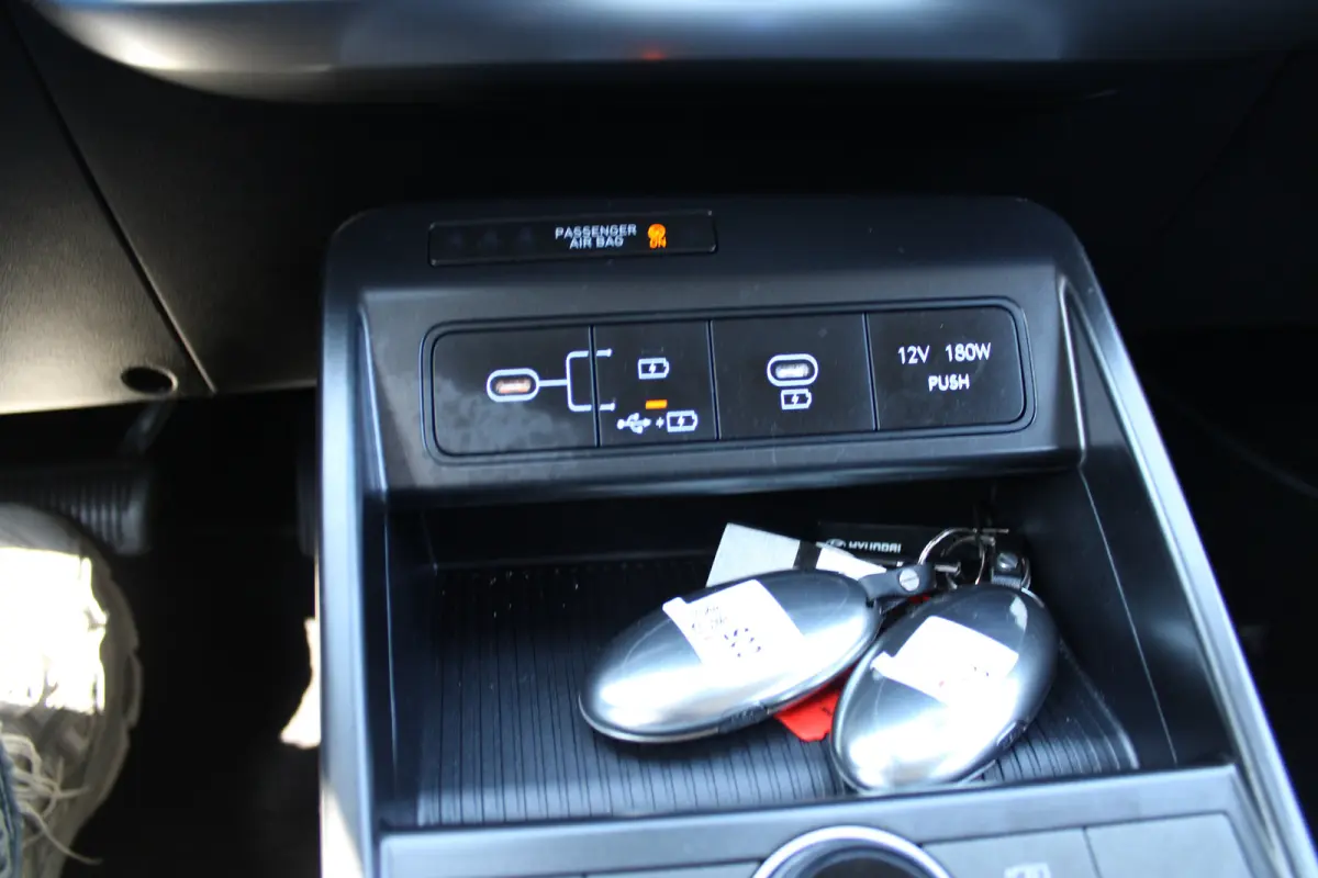 1.6 GDI HEV Comfort | Cruise control adaptief met Stop&Go en stuurhulp | Navigatiesysteem