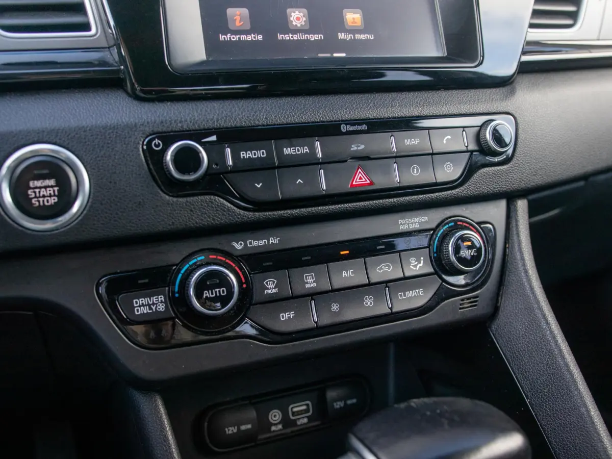 1.6 GDi Hybrid BusinessLine | Clima | Adapt. Cruise | Camera | Navi | Keyless | Leder | Stoel&Stuur Verwarming | Apple Carplay