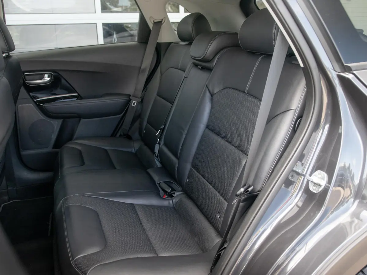 1.6 GDi Hybrid BusinessLine | Clima | Adapt. Cruise | Camera | Navi | Keyless | Leder | Stoel&Stuur Verwarming | Apple Carplay