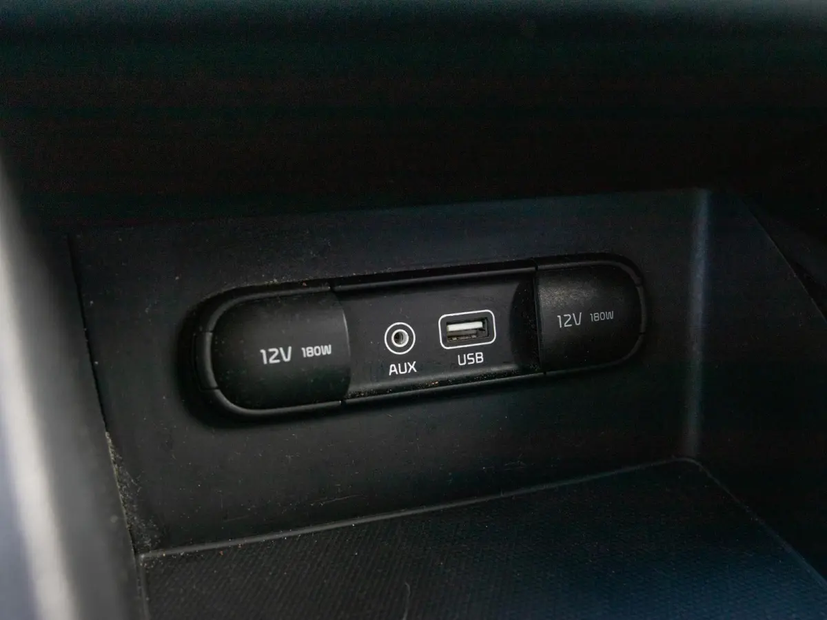 1.6 GDi Hybrid BusinessLine | Clima | Adapt. Cruise | Camera | Navi | Keyless | Leder | Stoel&Stuur Verwarming | Apple Carplay