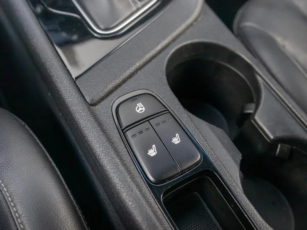 1.6 GDi Hybrid BusinessLine | Clima | Adapt. Cruise | Camera | Navi | Keyless | Leder | Stoel&Stuur Verwarming | Apple Carplay