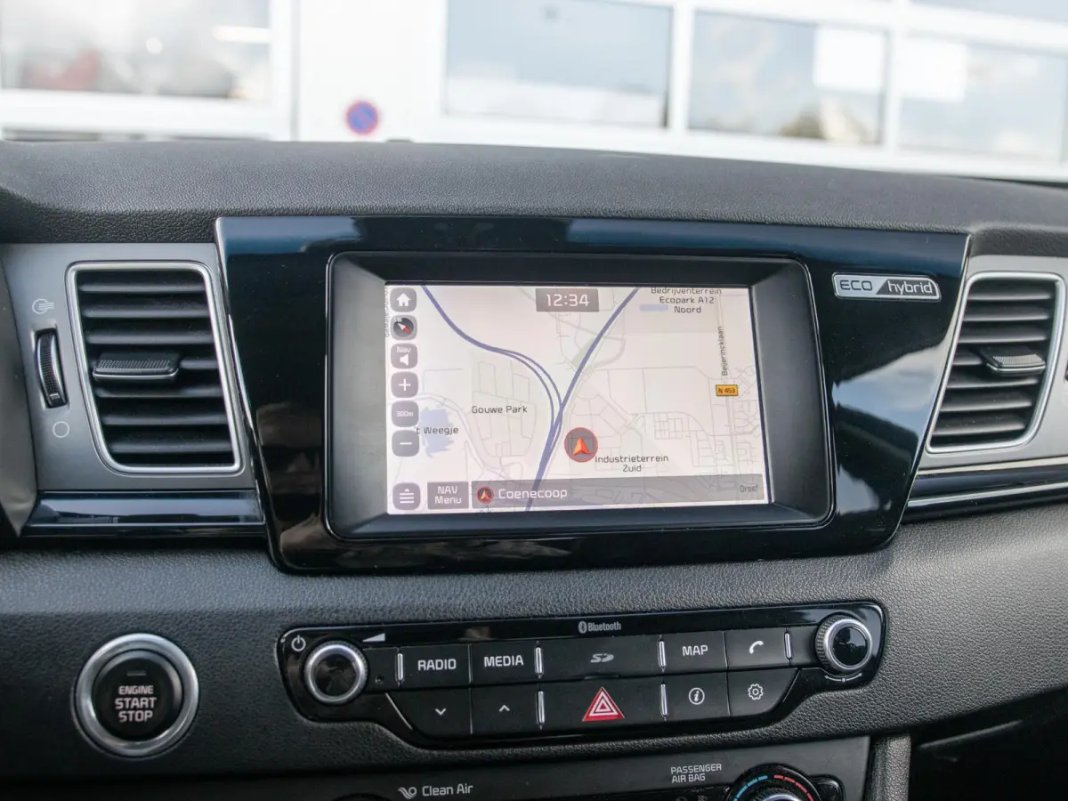 1.6 GDi Hybrid BusinessLine | Clima | Adapt. Cruise | Camera | Navi | Keyless | Leder | Stoel&Stuur Verwarming | Apple Carplay