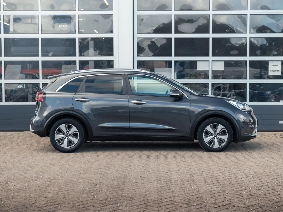 1.6 GDi Hybrid BusinessLine | Clima | Adapt. Cruise | Camera | Navi | Keyless | Leder | Stoel&Stuur Verwarming | Apple Carplay